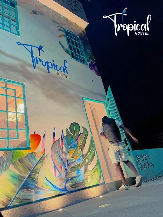 Tropical Hostel Santa Marta 3*,